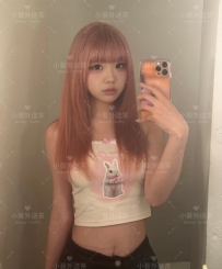 清純台妹 看似很不乖 實則很乖 需要調教